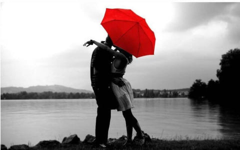 Red Umbrella Lovers